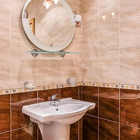 Deluxe With Pool And Wellness Steps To Beach Apartamento Sveti Vlas